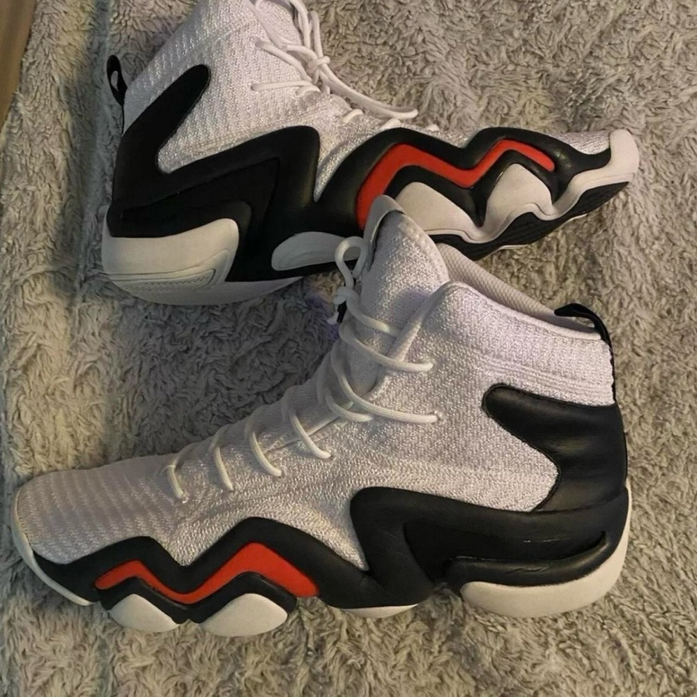Adidas Kobe’s white and red trainers Crazy 8 Adidas ADV/97-17.